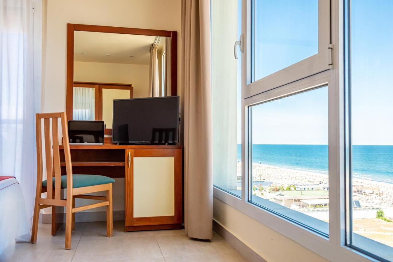 Hotel Adria Milano Marittima Exteriör bild