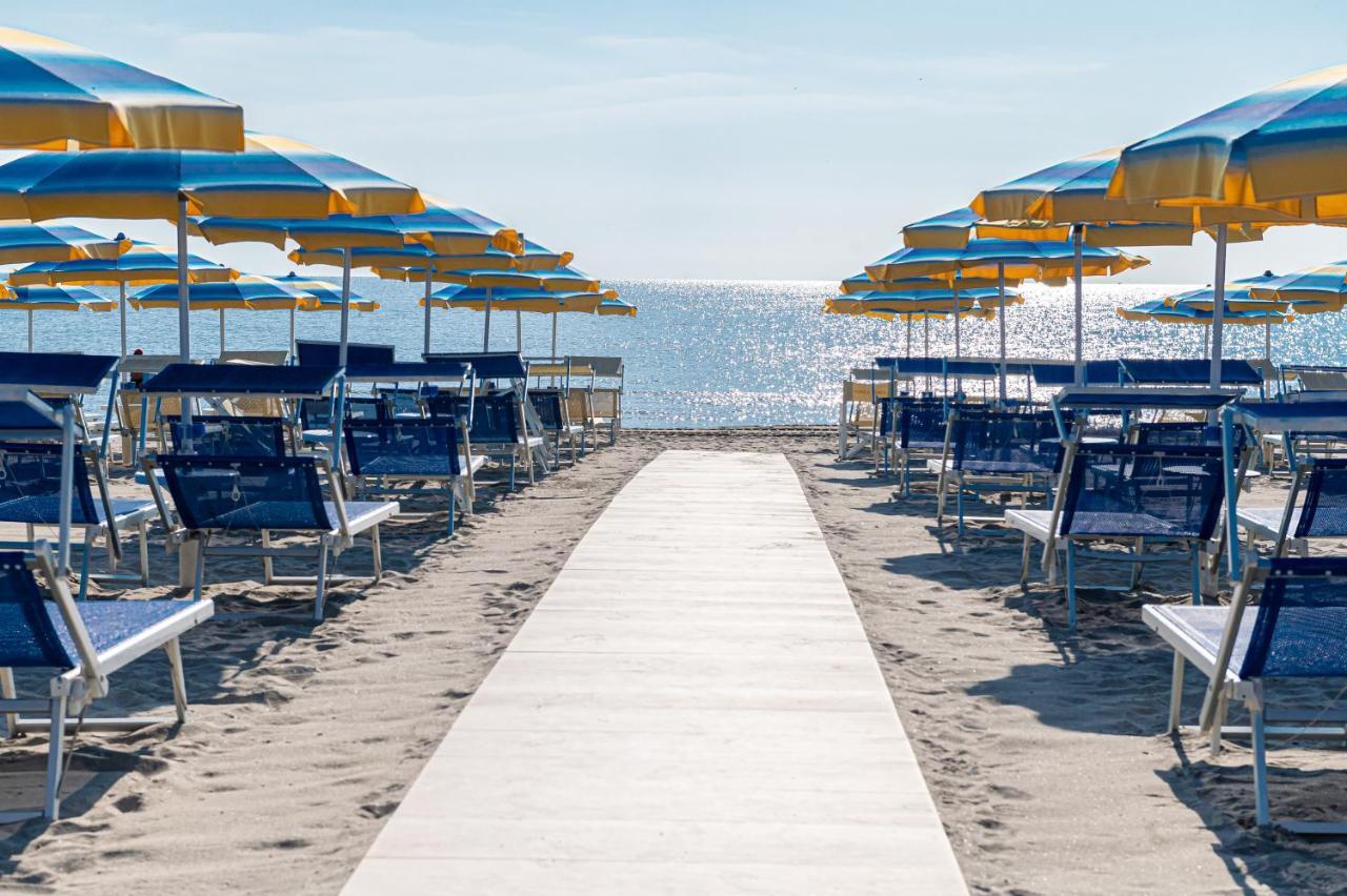 Hotel Adria Milano Marittima Exteriör bild
