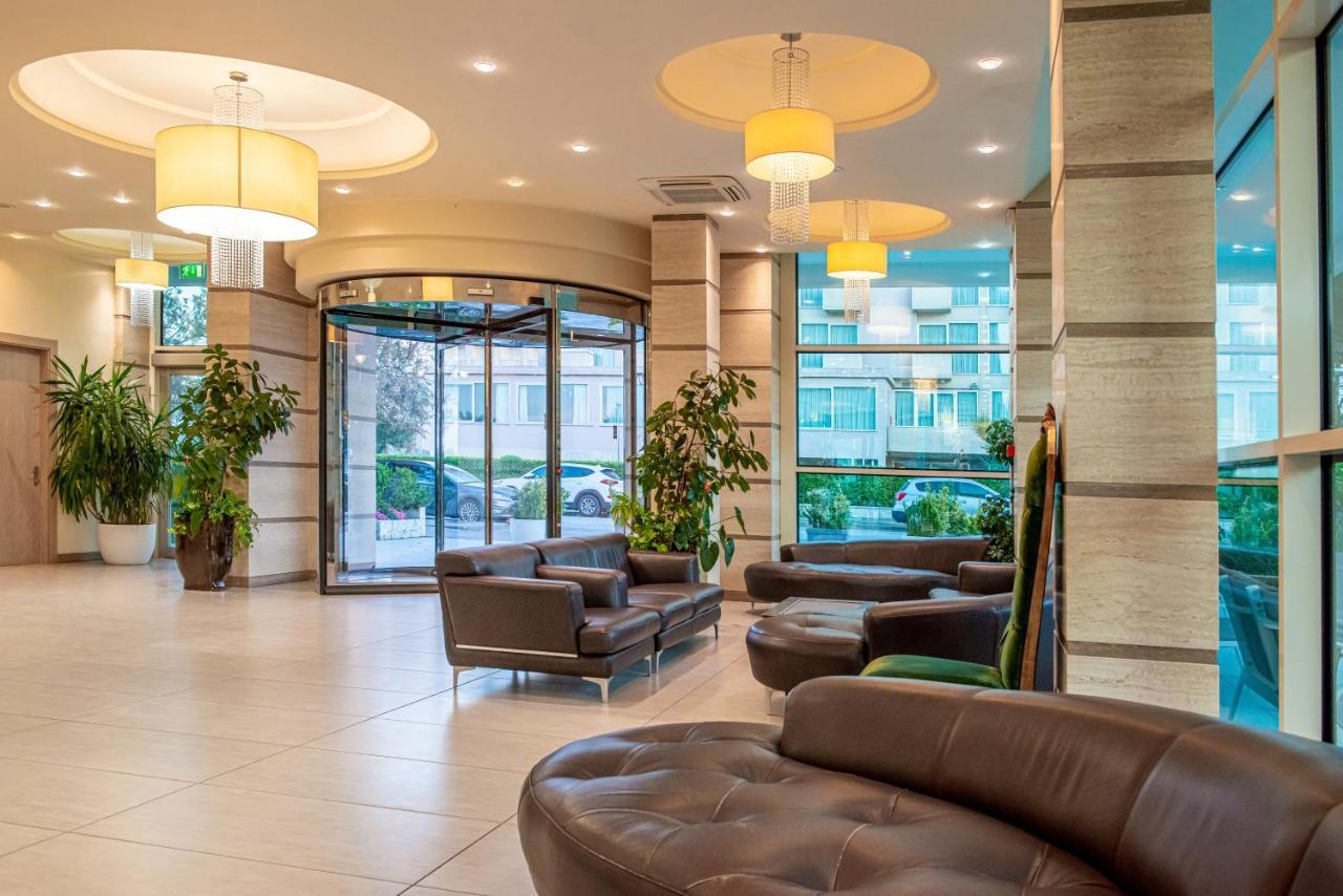 Hotel Adria Milano Marittima Exteriör bild