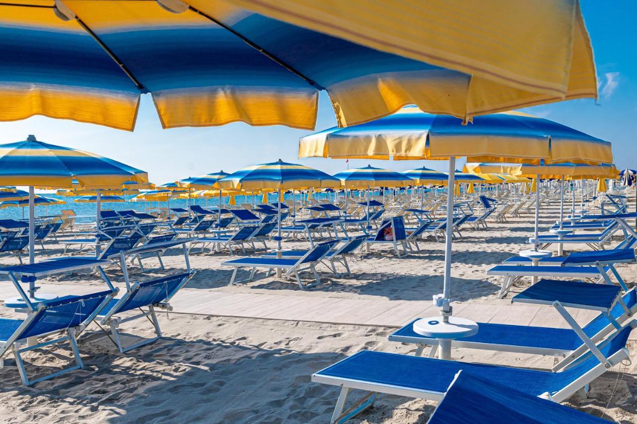 Hotel Adria Milano Marittima Exteriör bild