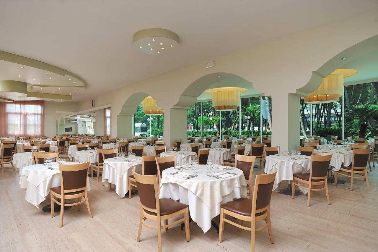 Hotel Adria Milano Marittima Exteriör bild
